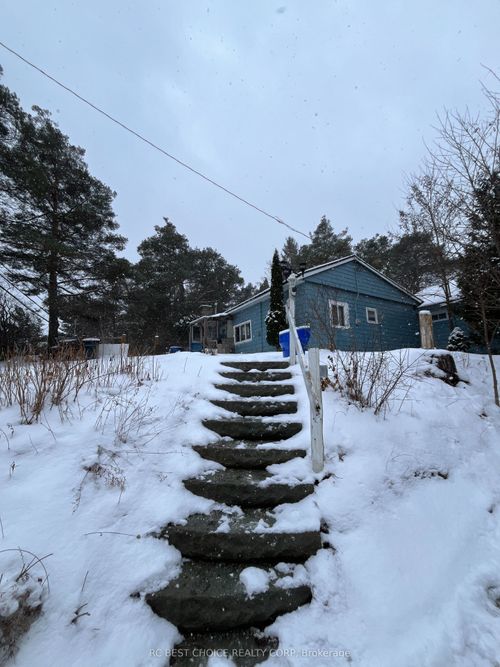 14170 Yonge St, Aurora, ON, L4G0P5 | Card Image