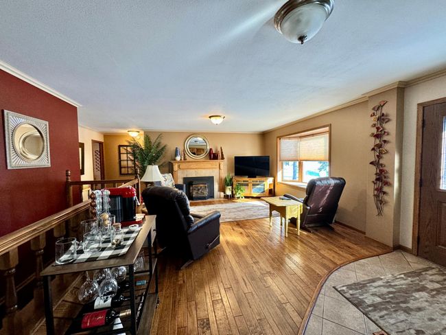 Living Room | Image 12