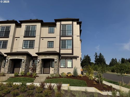 13992 Sw River Terrace Blvd, Tigard, OR, 97223-0734 | Card Image