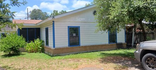 917-917 N 1st St, Harlingen, TX, 78550-4991 | Card Image