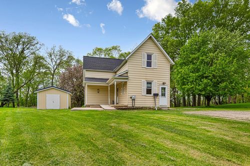 307 Meadow Woods Dr, Mankato, MN, 56001-8960 | Card Image