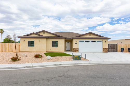 850 Harriet St, Ridgecrest, CA, 93555 | Card Image