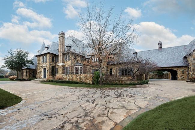 10331 Strait Lane, House other with 7 bedrooms, 9 bathrooms and null parking in Dallas TX | Image 2