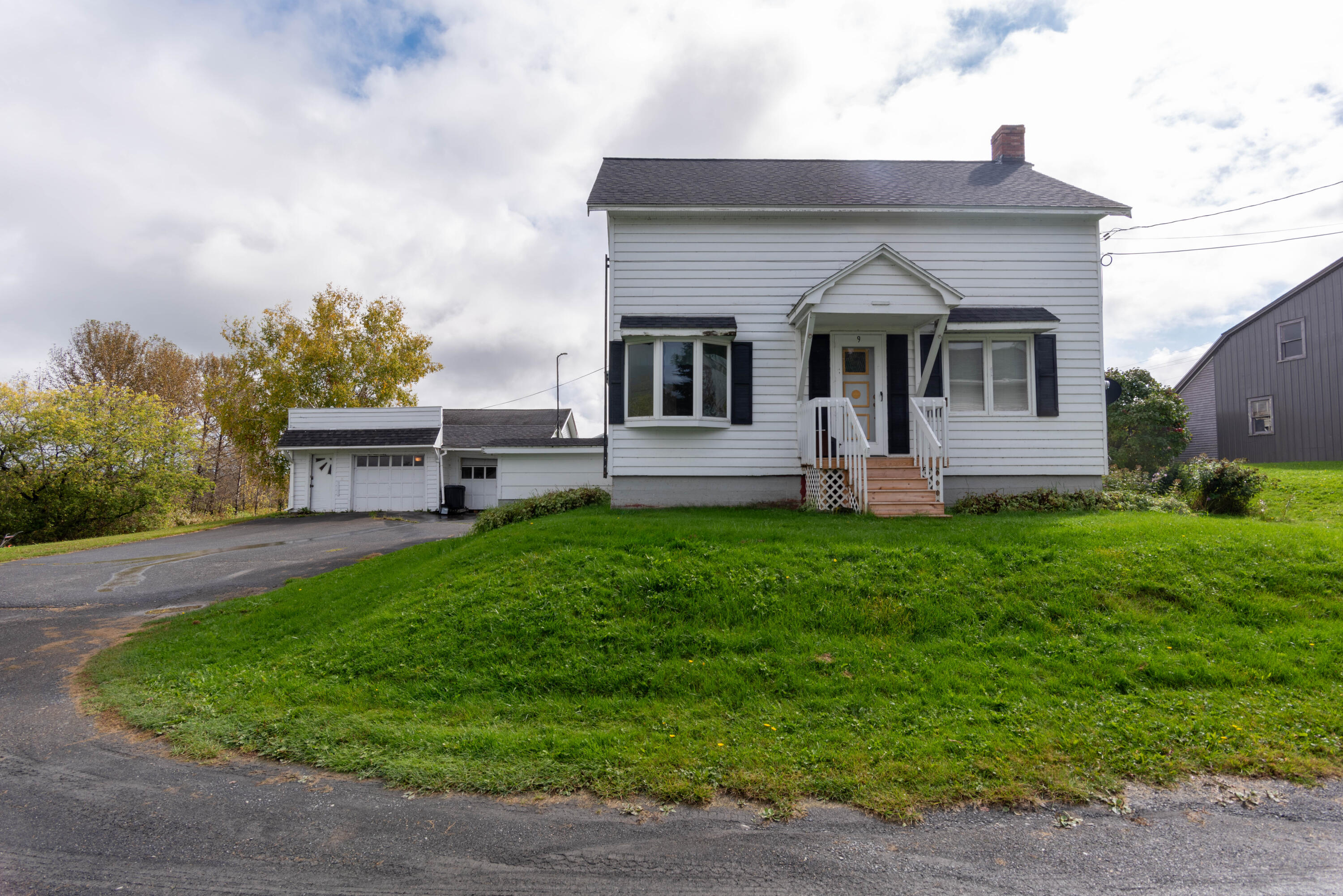 Moulin St, Grand Isle, ME 04746