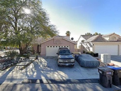 2305 Lone Ridge Ct, North Las Vegas, NV, 89032-3084 | Card Image