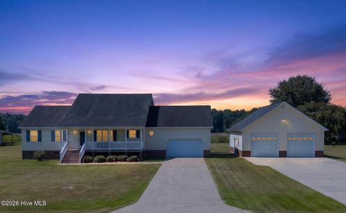 926 Chambers Ferry Rd, Edenton, NC, 27932-9501 | Card Image