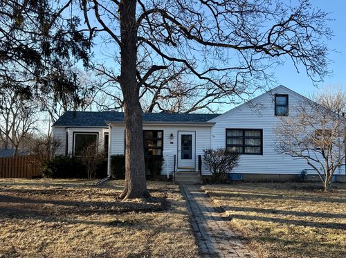 100 Ash St, Lake Zurich, IL, 60047-1310 | Card Image