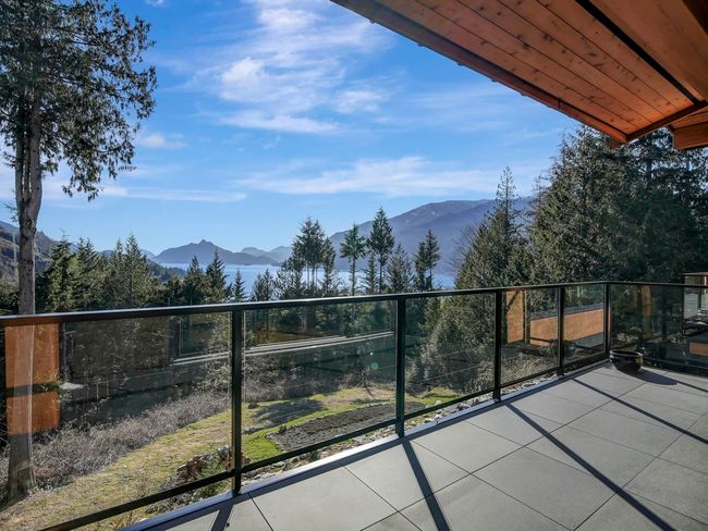 1024 Goat Ridge Drive, House other with 7 bedrooms, 4 bathrooms and 6 parking in Squamish BC | Image 37