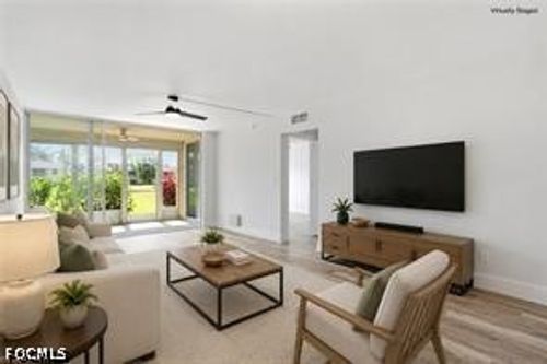 8102-1085 Forest Lakes Dr, NAPLES, FL, 34105-2295 | Card Image