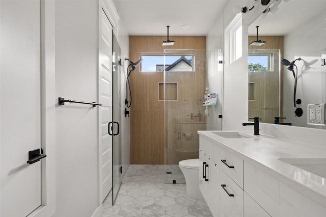 Primary Bathroom. | Image 14
