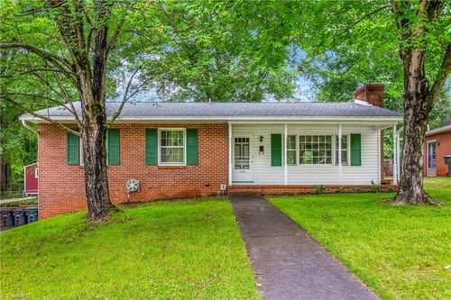 1400 Waybridge Ln, Winston-Salem, NC, 27103-4604 | Card Image