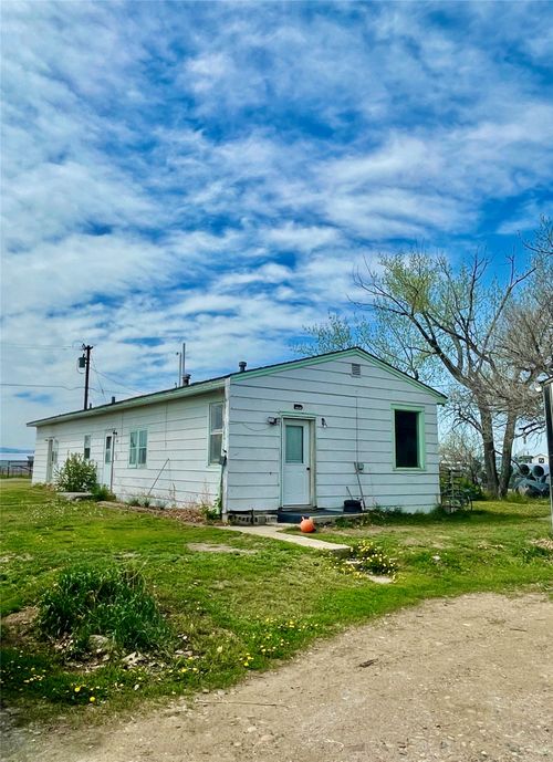 200 Cleveland Rd, Chinook, MT, 59523 | Card Image