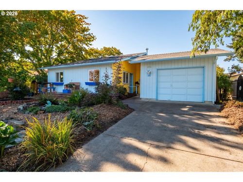 456 Se Villa Dr, Corvallis, OR, 97333-9257 | Card Image