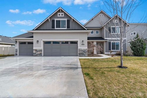 6908 S Allegiance Ave, Kuna, ID, 83642-7657 | Card Image
