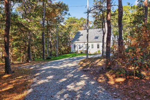 360 Center St, Dennis Port, MA, 02639-1011 | Card Image