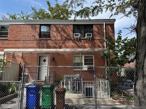 8605 25th Ave, East Elmhurst, NY, 11369-1001 | Card Image