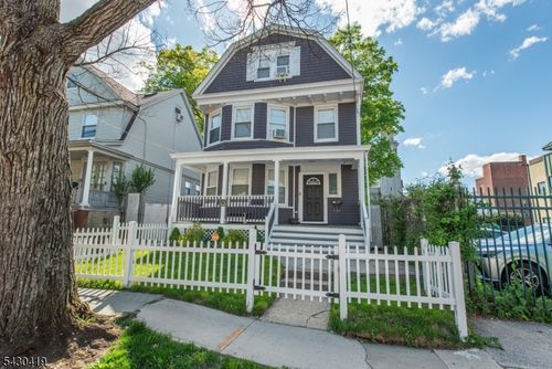 191 Smith St, Newark, NJ, 07106-1709 | Card Image