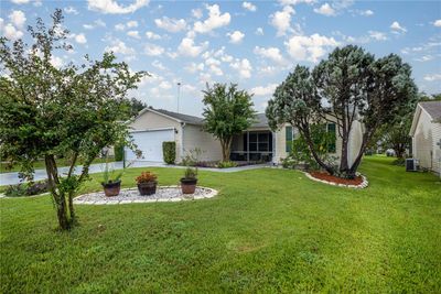 9584 Se 168 Th Maplesong Lane, House other with 3 bedrooms, 2 bathrooms and null parking in The Villages FL | Image 3