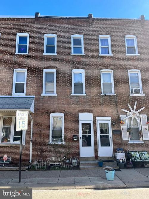 209 Lexington Ave, CRUM LYNNE, PA, 19022-1519 | Card Image