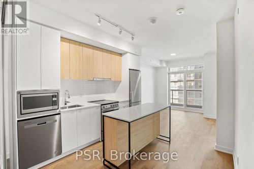 1908-30 Upper Mall Way, Vaughan (Brownridge), ON, L4J0L7 | Card Image