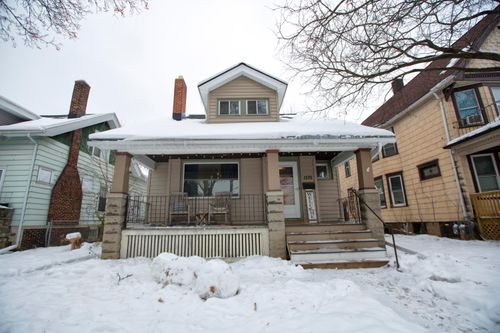 1575 S 77th St, West Allis, WI, 53214-4634 | Card Image