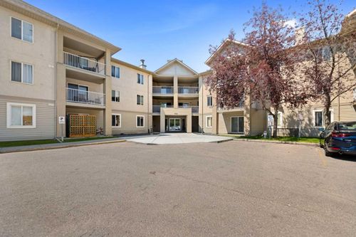 318-3000 Citadel Meadow Point Nw, Calgary, AB, T3G5N5 | Card Image