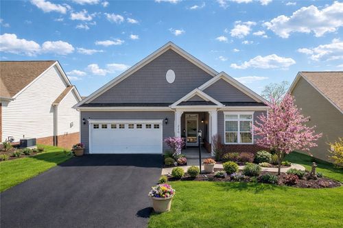 220 Bridle Ln, Washington, PA, 15301-6748 | Card Image