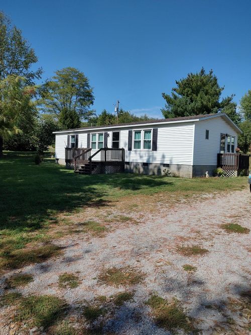 2826 Millersburg Ruddles Mill Rd, Paris, KY, 40361-9367 | Card Image