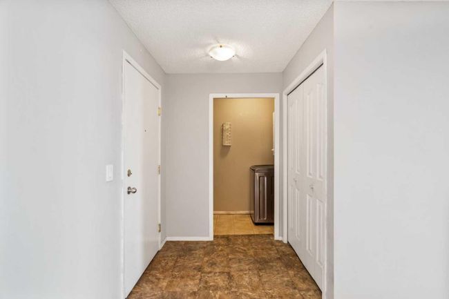 1205 - 16320 24 Street Sw, Home with 2 bedrooms, 2 bathrooms and 1 parking in Calgary AB | Image 2