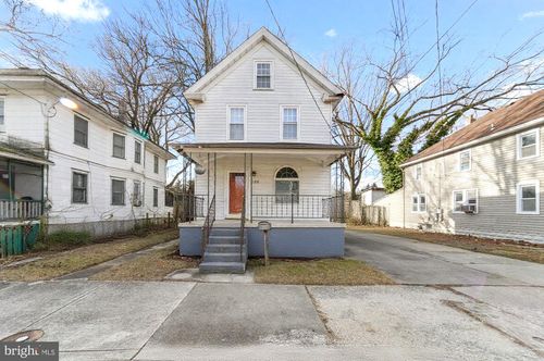 136 Denny Ave, PENNS GROVE, NJ, 08069-1315 | Card Image