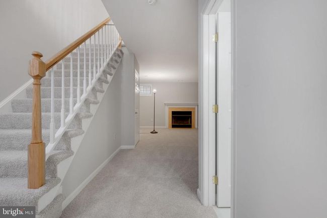 7267 Olde Lantern Way, Townhouse with 3 bedrooms, 4 bathrooms and null parking in SPRINGFIELD VA | Image 38