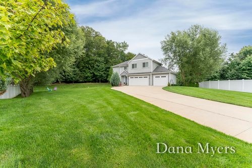 306 Kingfisher Ct, Caledonia, MI, 49316-9320 | Card Image
