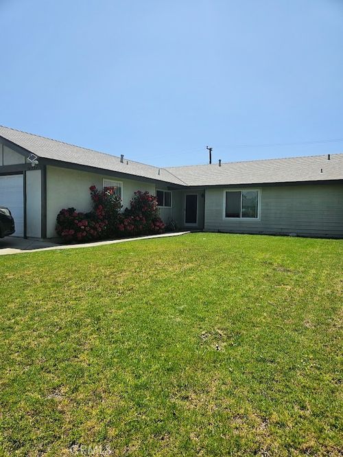 16337 Hemlock St, Fountain Valley, CA, 92708-2013 | Card Image