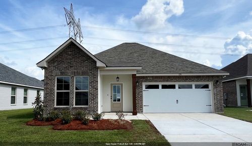 1216 Lakehaven Dr, Gonzales, LA, 70737-5452 | Card Image