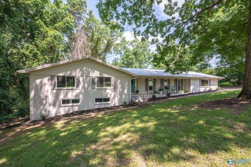 2319 Bonnie Dale Ln Nw, Hartselle, AL, 35640-8539 | Card Image