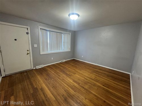 78 Orchard St, River Rouge, MI, 48218-1567 | Card Image