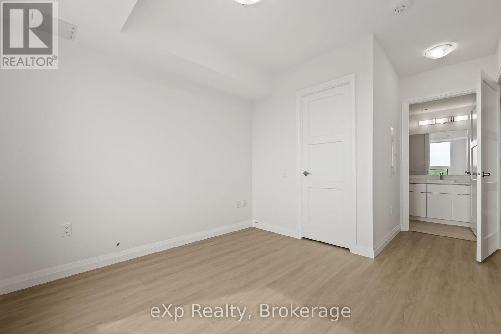 Residential Lease in Guelph (Downtown) 3
