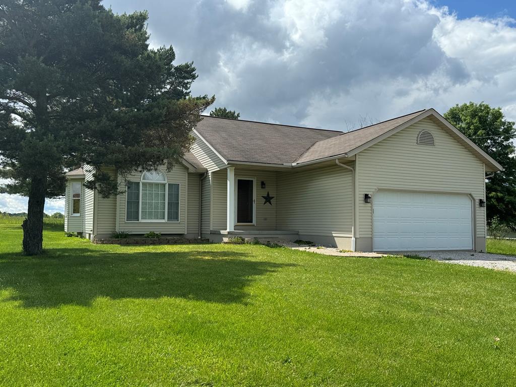 Cinnamon Dr, West Salem, OH 44287