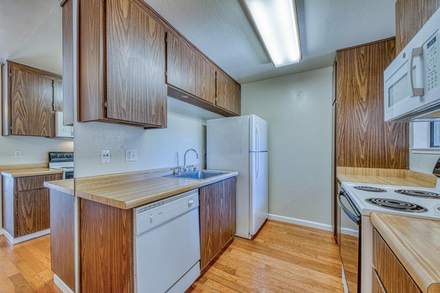 Residential in Monterey 4