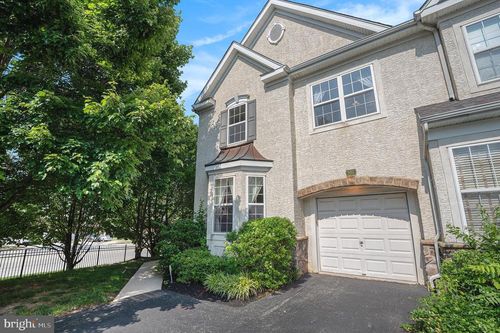 101 Rolling Hill Dr, Plymouth Meeting, PA, 19462-2450 | Card Image