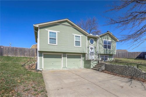 20242 E 17th Street Ct N, Independence, MO, 64056-1482 | Card Image