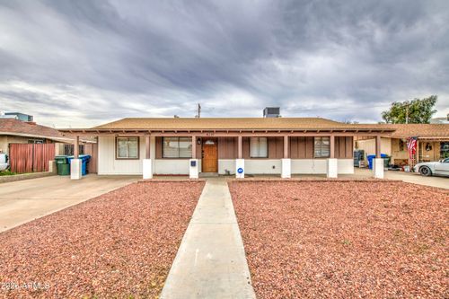 8231 W Catalina Drive, Phoenix, AZ, 85033 | Card Image