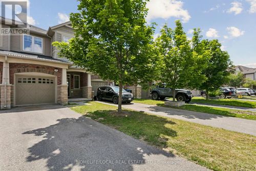 35 Maple Cider St, Caledon, ON, L7C4B4 | Card Image