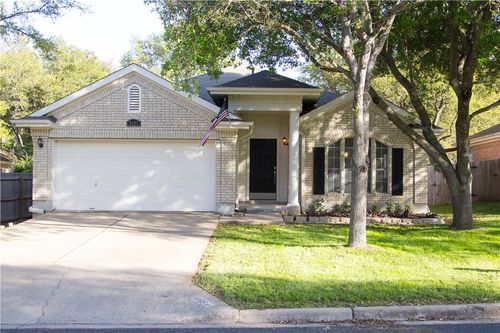 8005 Nairn Dr, Austin, TX, 78749-3748 | Card Image