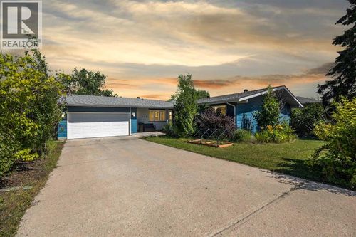 108 Romar St, Fort Mcmurray, AB, T9H2V9 | Card Image