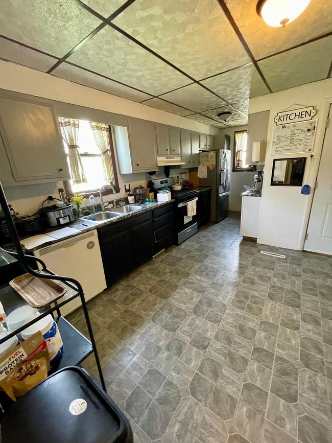 506 3 Rd St Sw, House other with 4 bedrooms, 2 bathrooms and null parking in Wadena MN | Image 7