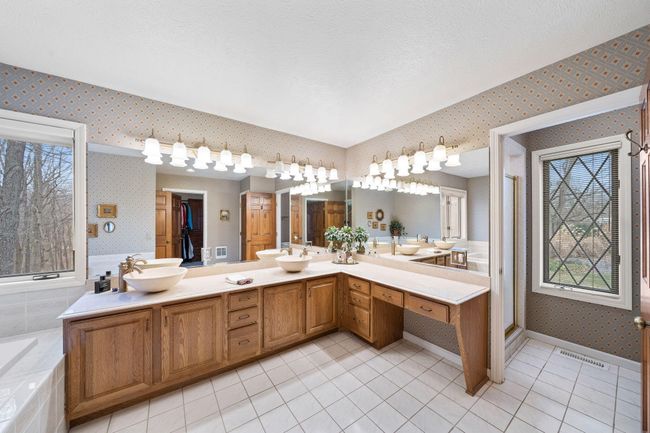 10185 N 650 E, House other with 6 bedrooms, 5 bathrooms and null parking in New Carlisle IN | Image 18