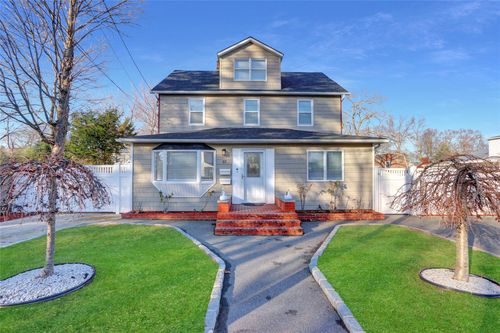 57 Fischer Ave, Islip Terrace, NY, 11752-2316 | Card Image