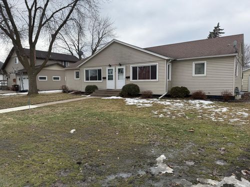 314 and 316 Pershing Ave N, New Prague, MN, 56071 | Card Image