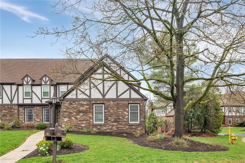 224 Allenberry Cir, Pittsburgh, PA, 15234-1002 | Card Image